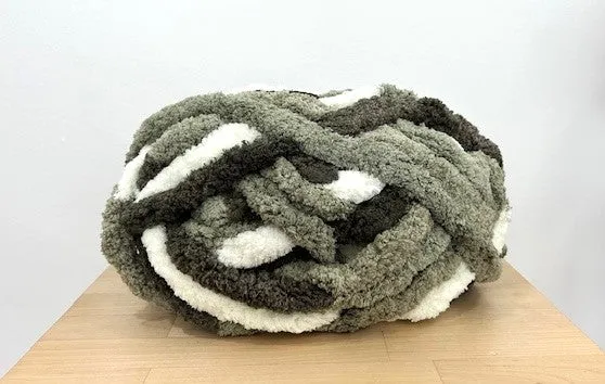 BeCozi Chunky Chenille Yarn