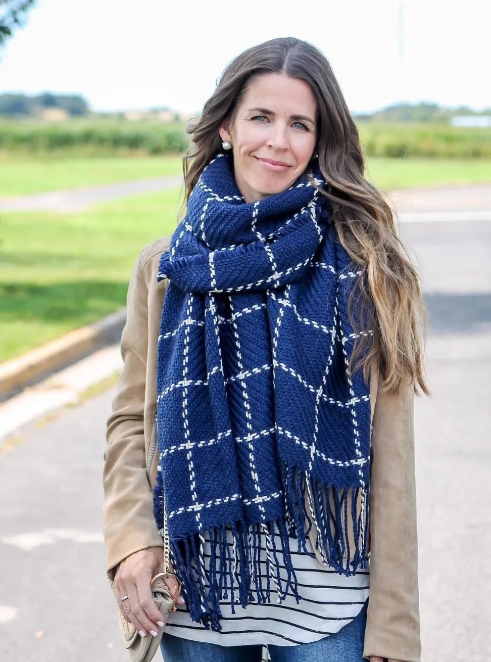 Chunky Knit Grid Scarves Dark Blue