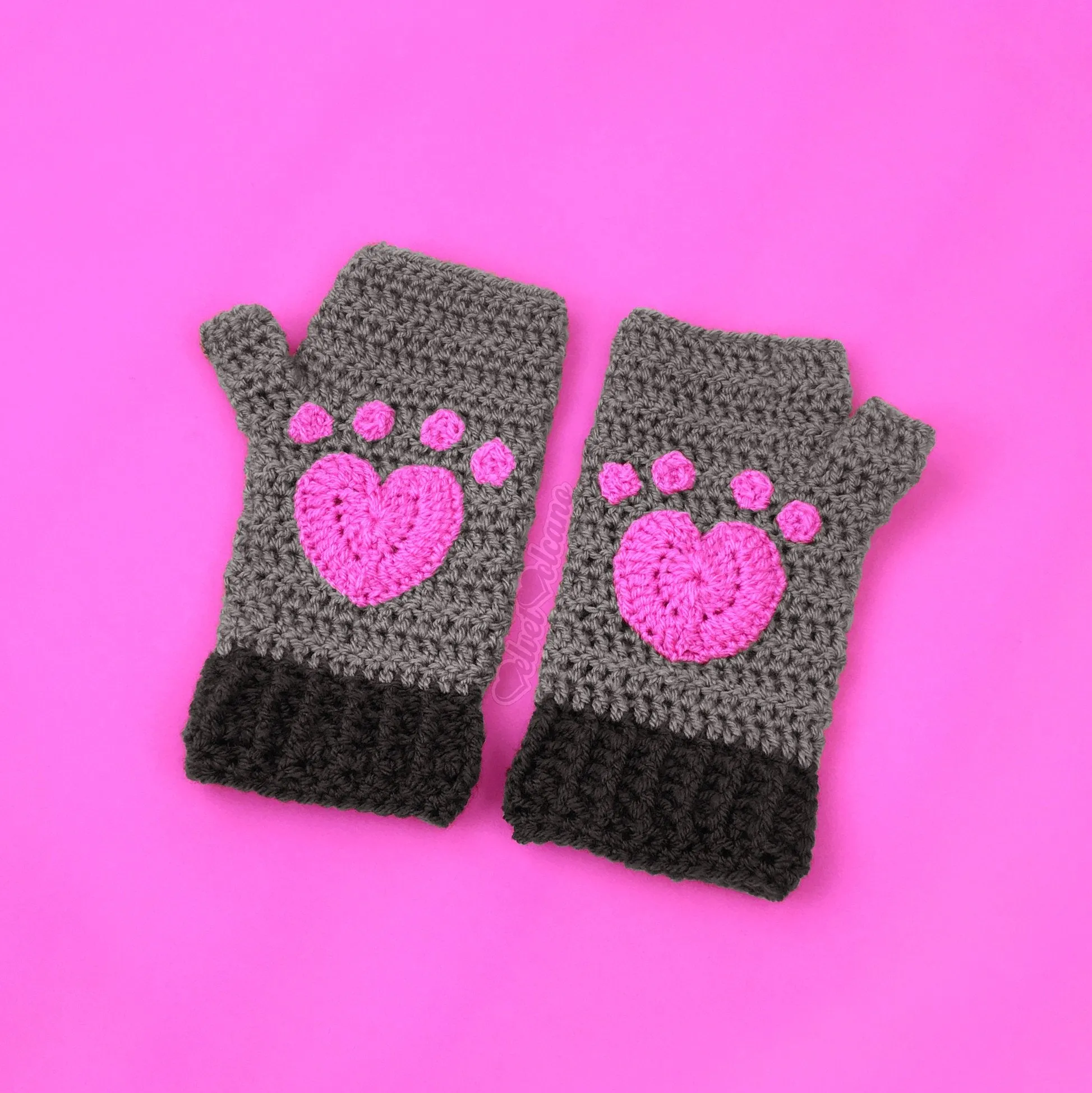 Kitty Paw Fingerless Gloves (Custom Colour)