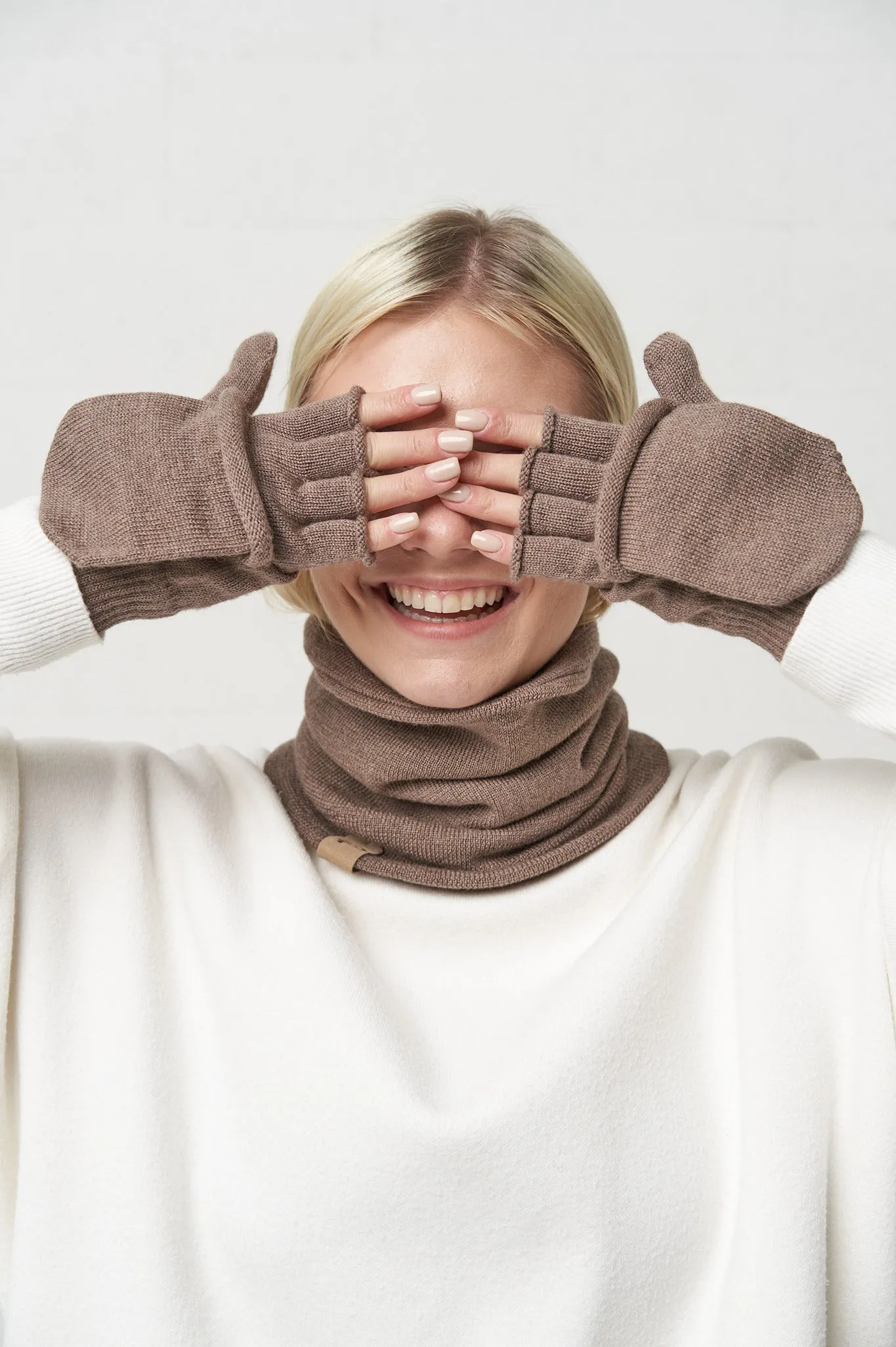 Merino wool neck gaiter