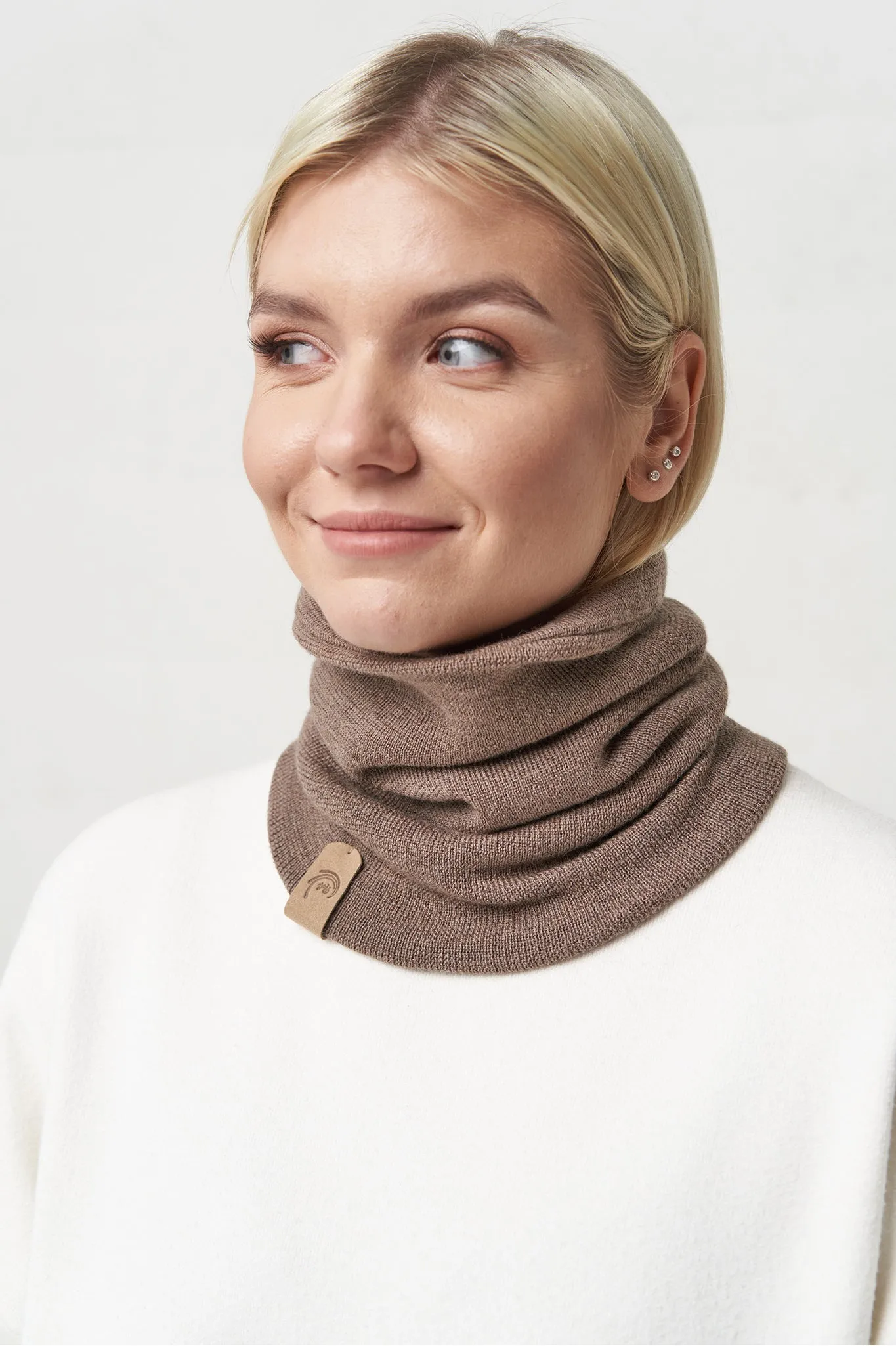 Merino wool neck gaiter