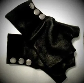 Versatile Black Fingerless Leather Gloves – Ideal for Riding, Errands, and Everyday Style